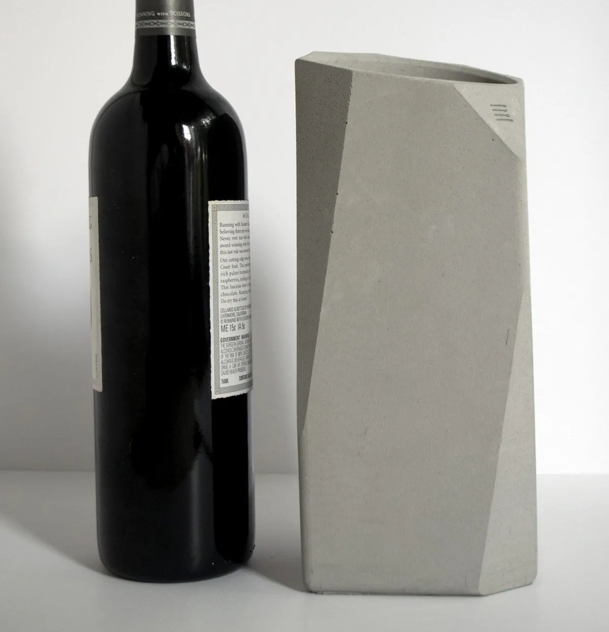 Corvi Concrete Wine cooler pour rafraichir le vin par Francisco Corvi — photo 1